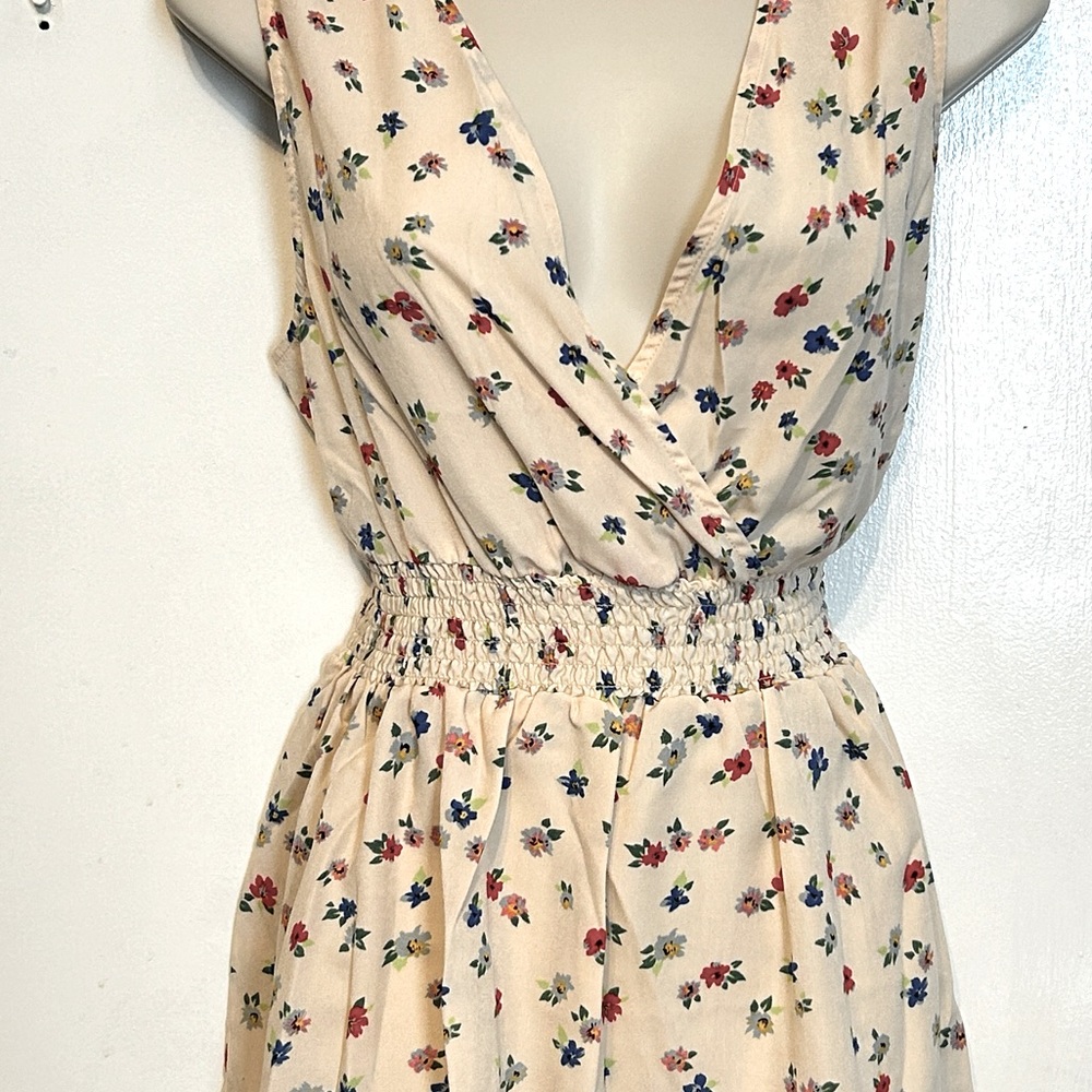 pretty Floral sleeveless top